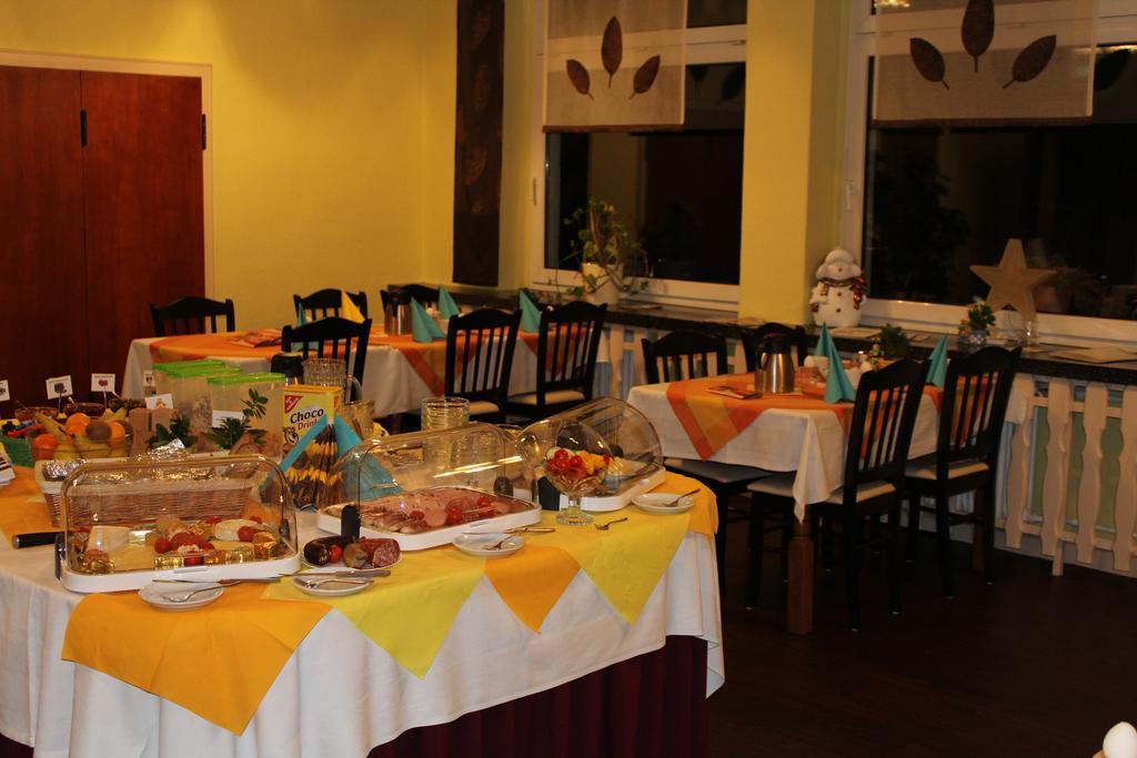 Hotel Tivoli Zerbst Zewnętrze zdjęcie