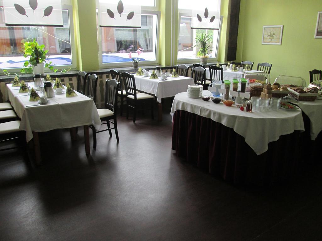 Hotel Tivoli Zerbst Zewnętrze zdjęcie
