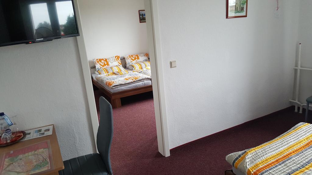 Hotel Tivoli Zerbst Zewnętrze zdjęcie